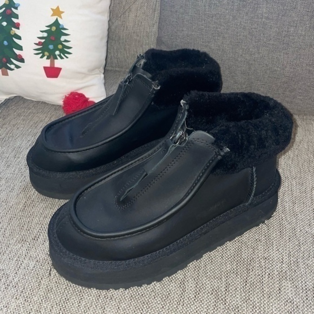 Ugg Funkette Platform Boot Ultra Matte Black Leat… - image 2